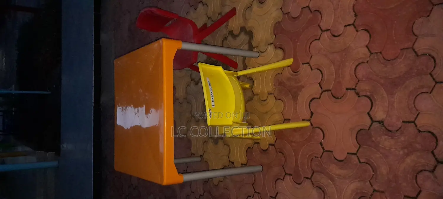 Plastic Tables With Metal Tubing Legs for Children