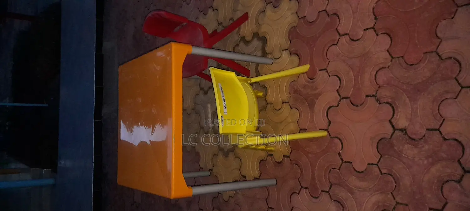 Plastic Tables With Metal Tubing Legs for Children