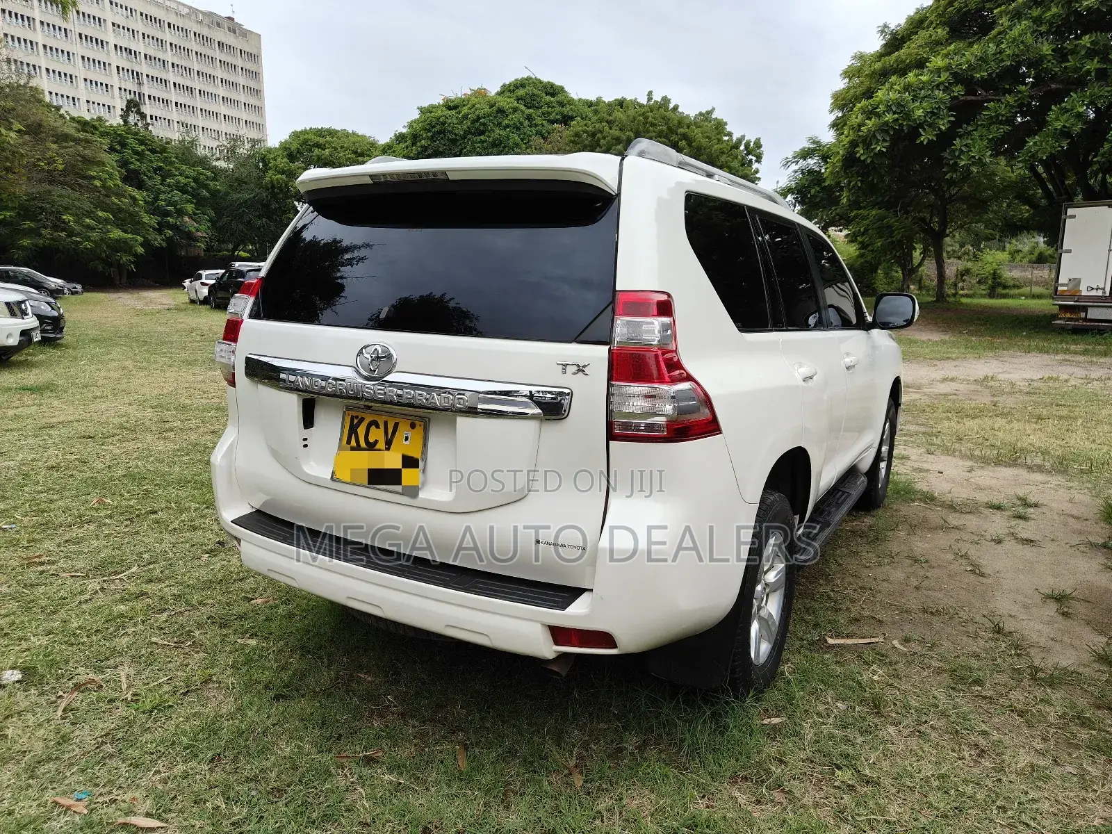 Toyota Land Cruiser Prado 2014 White