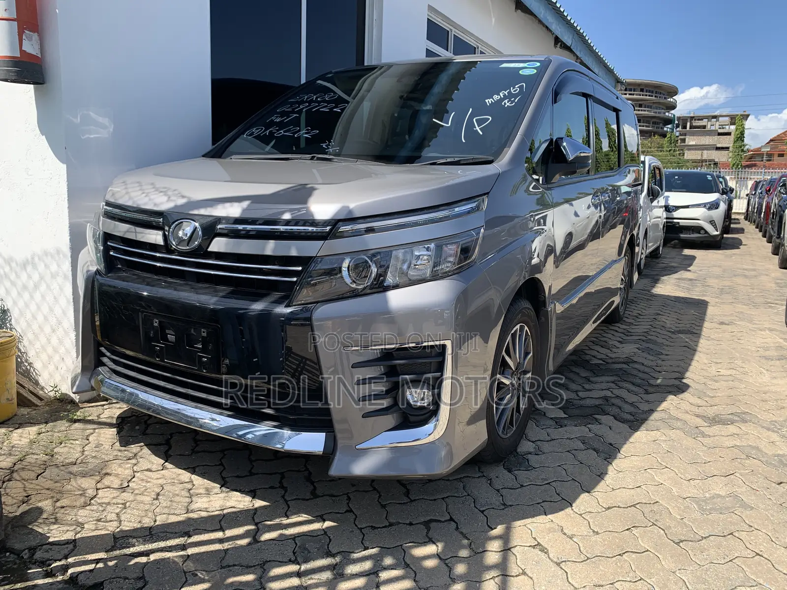 Toyota Voxy 2017 Gray