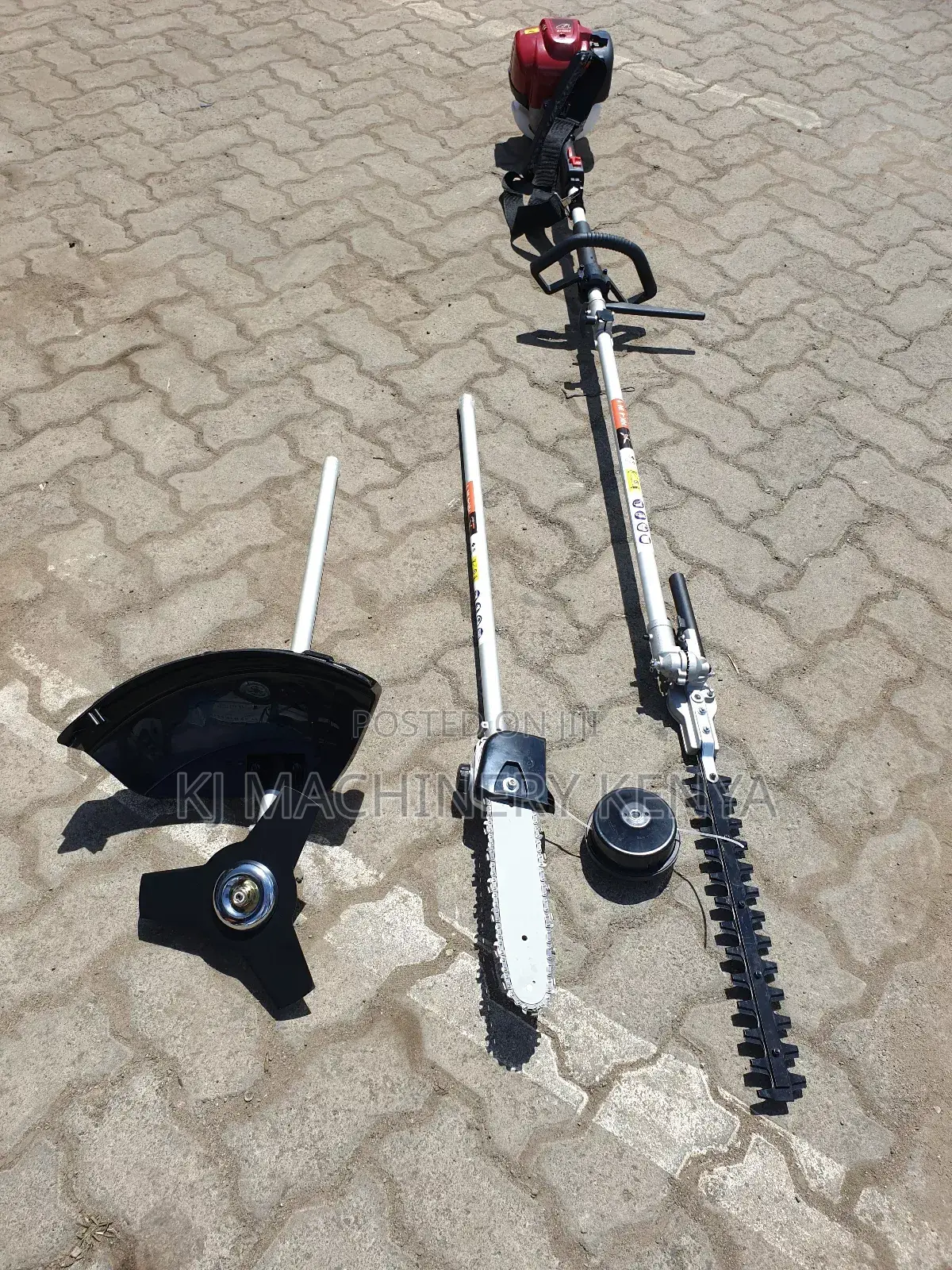 4 in 1 Polesaw Brushcutter With Hedge Trimmer.