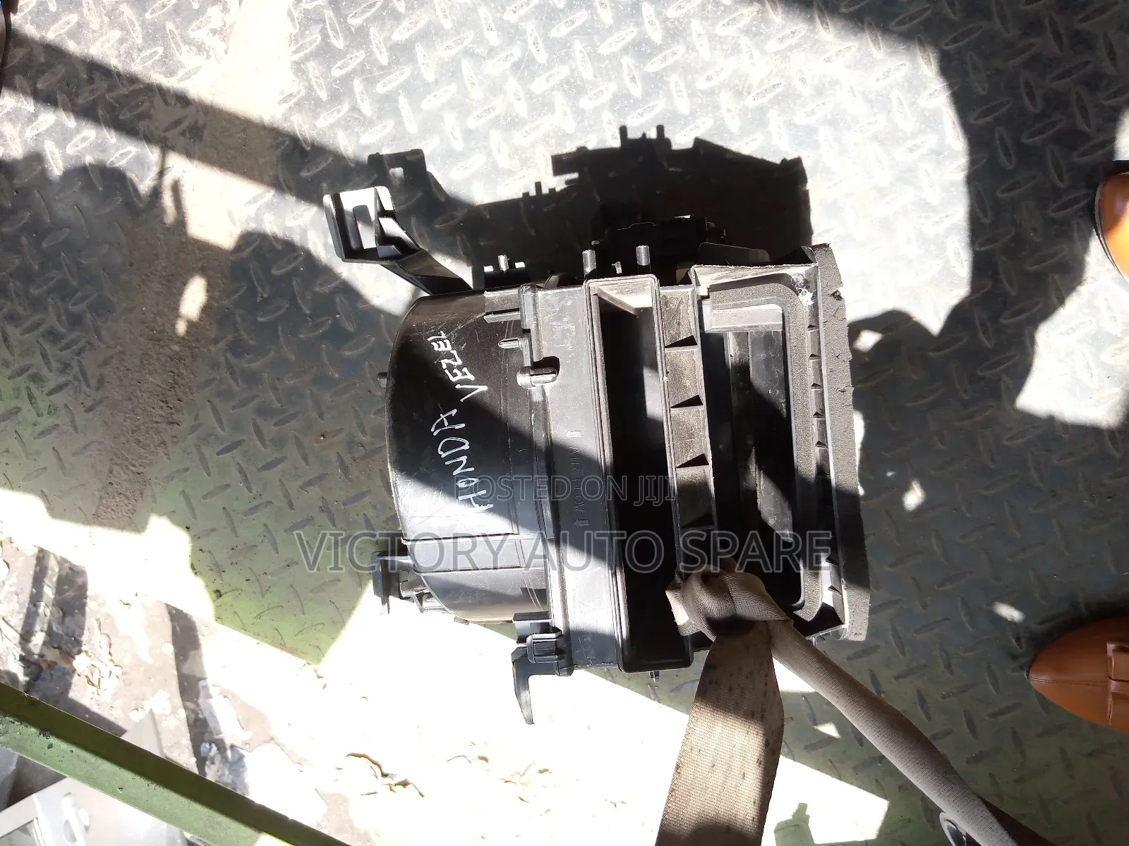 Honda Vezel Blower