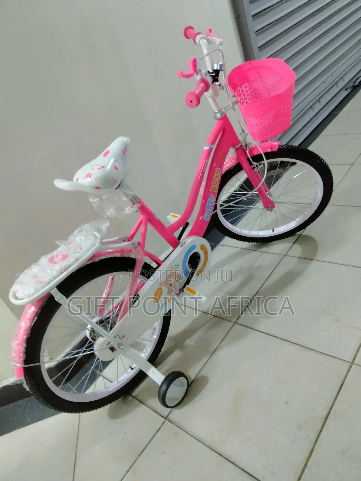 Bike Size 20" for Girls With Training Wheels