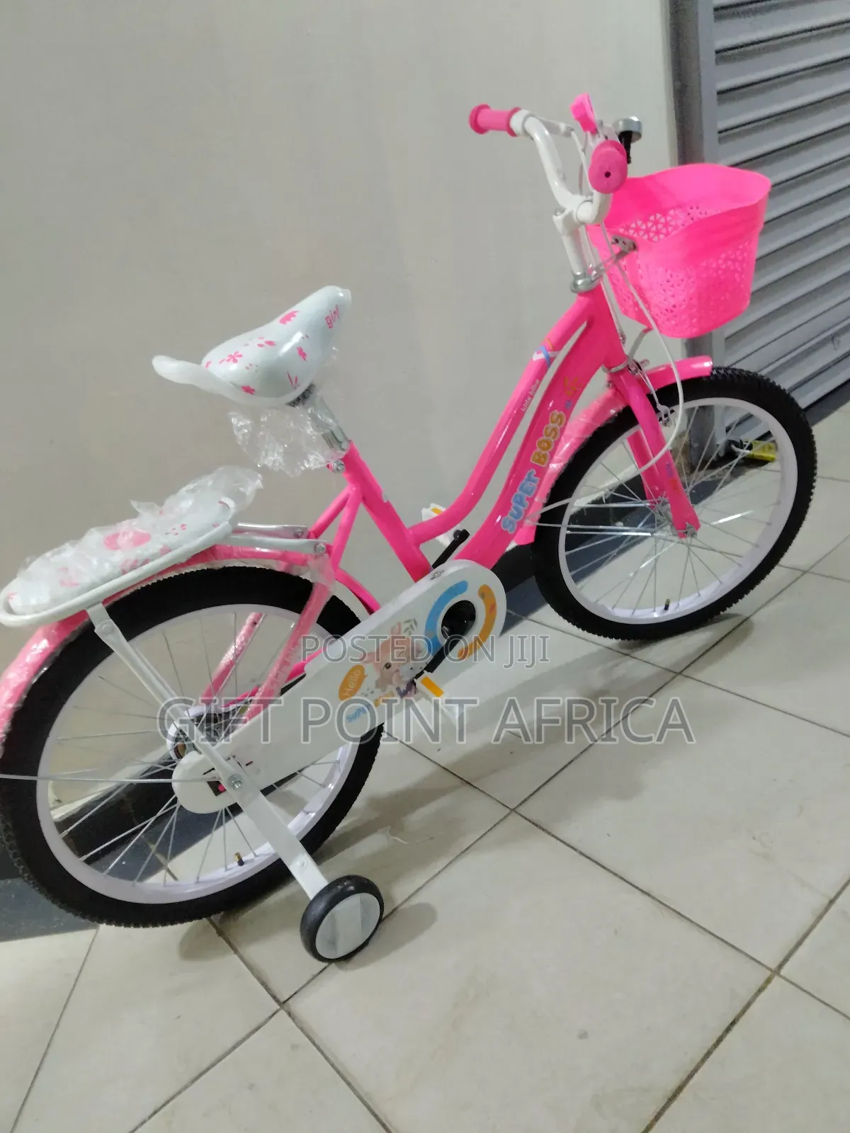 Bike Size 20" for Girls With Training Wheels