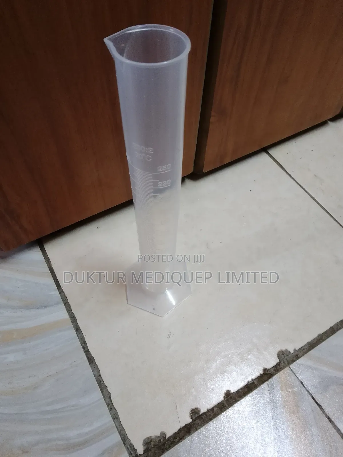 Laboratory Measuring Cylinder 250ml
