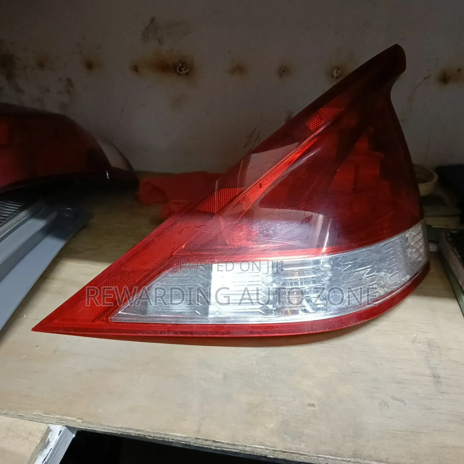Honda Insight Backlight.