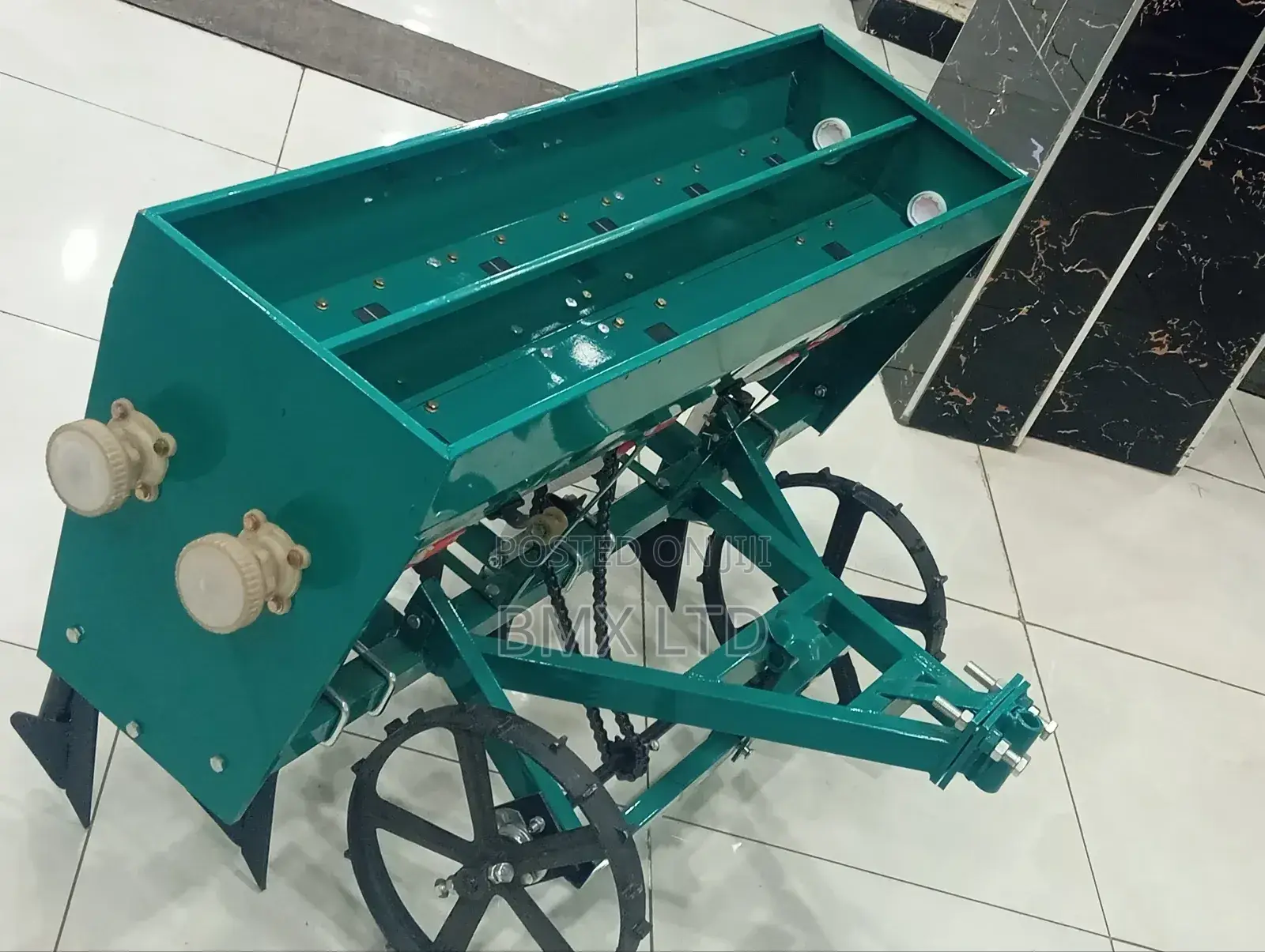Track Driven Commercial Large Scale Farm Seed Planter