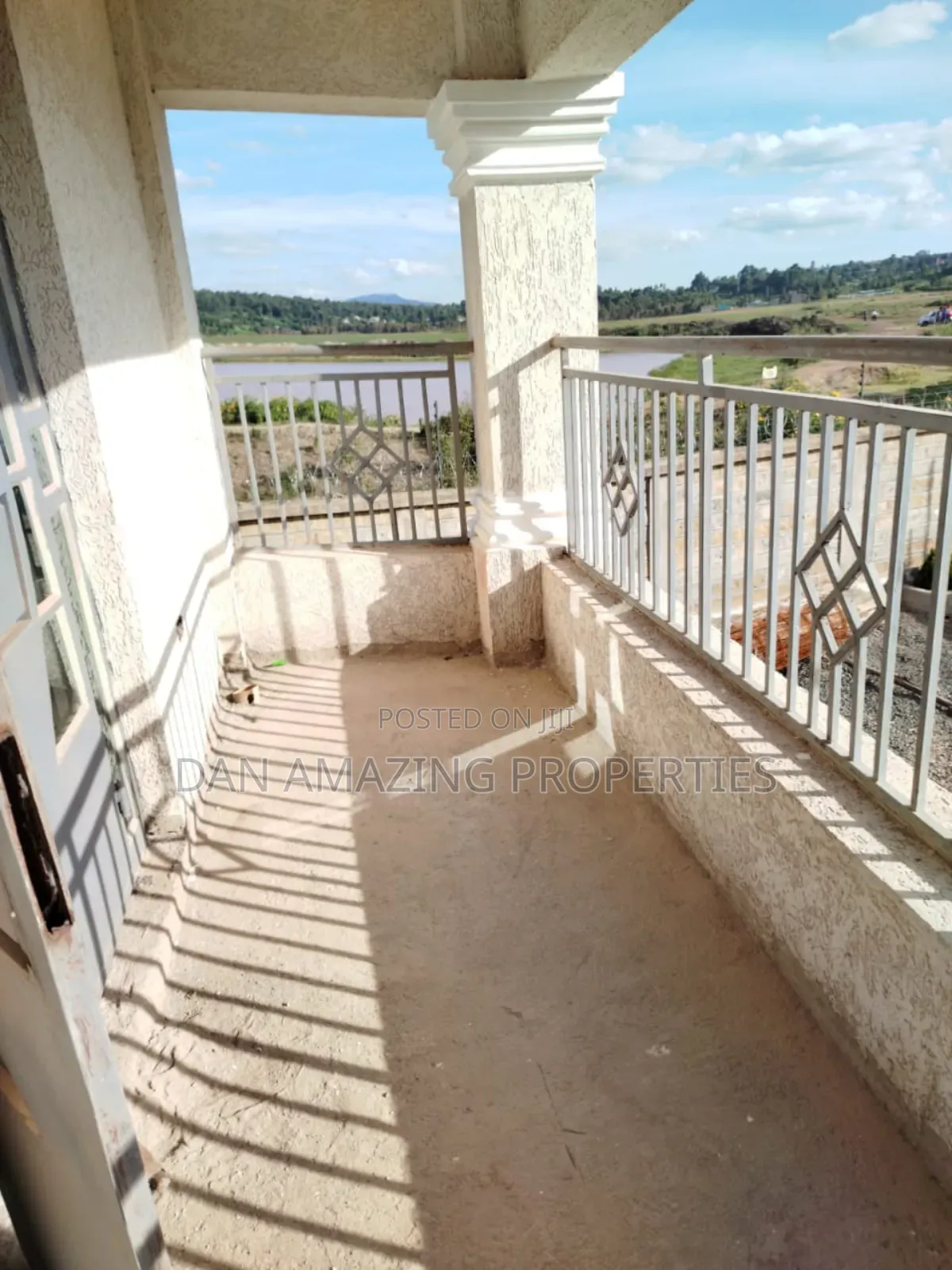 5bdrm Maisonette in Thogoto Rd Plus Dsq, Kikuyu for sale