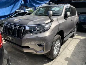 Toyota Land Cruiser Prado 2.7 2017 Brown
