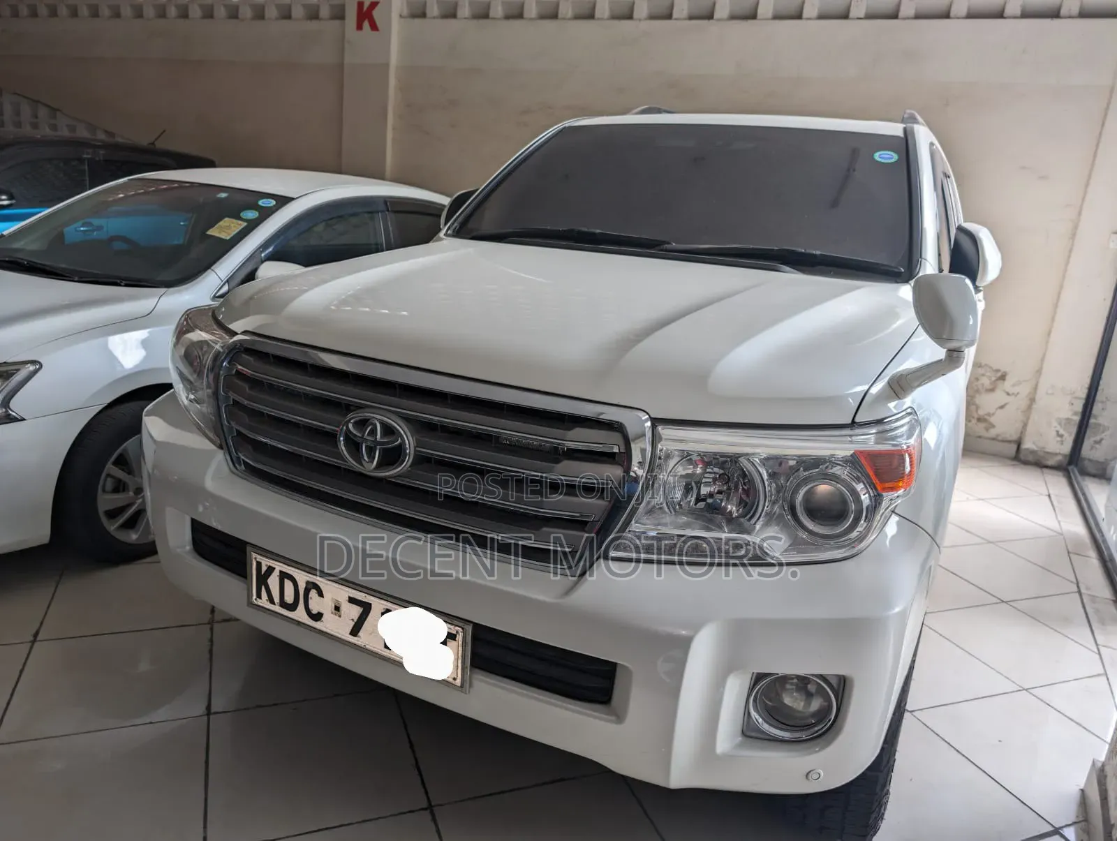 Toyota Land Cruiser 4.6 V8 ZX 2014 White