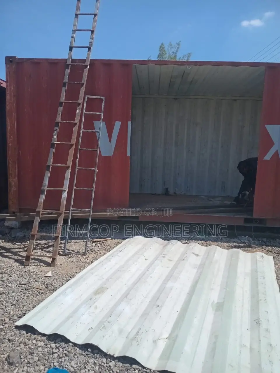 Ongoing Container Store With a Sliding Door