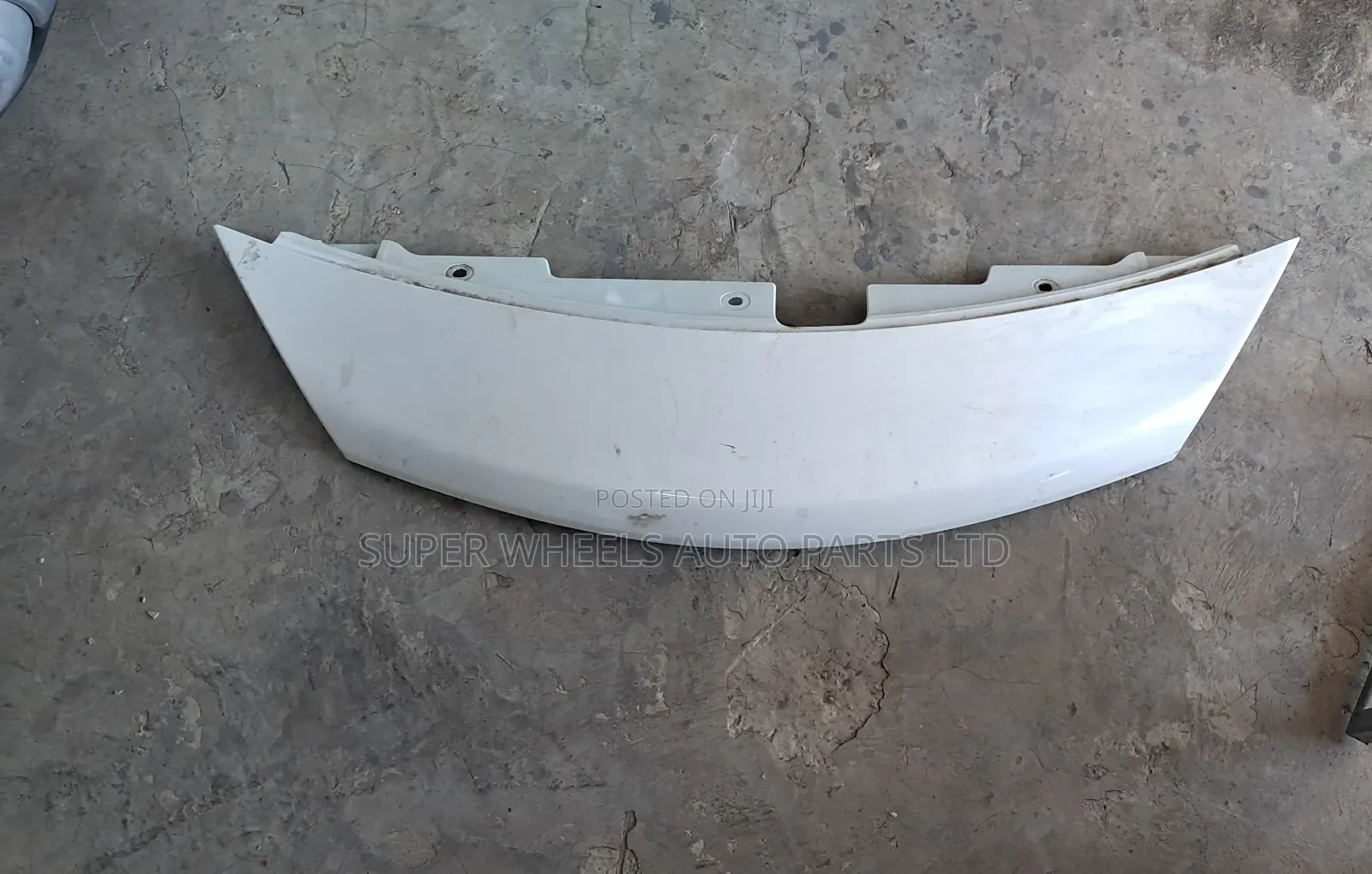 Top Cover Grill Nissan Note 2012 E12 Model
