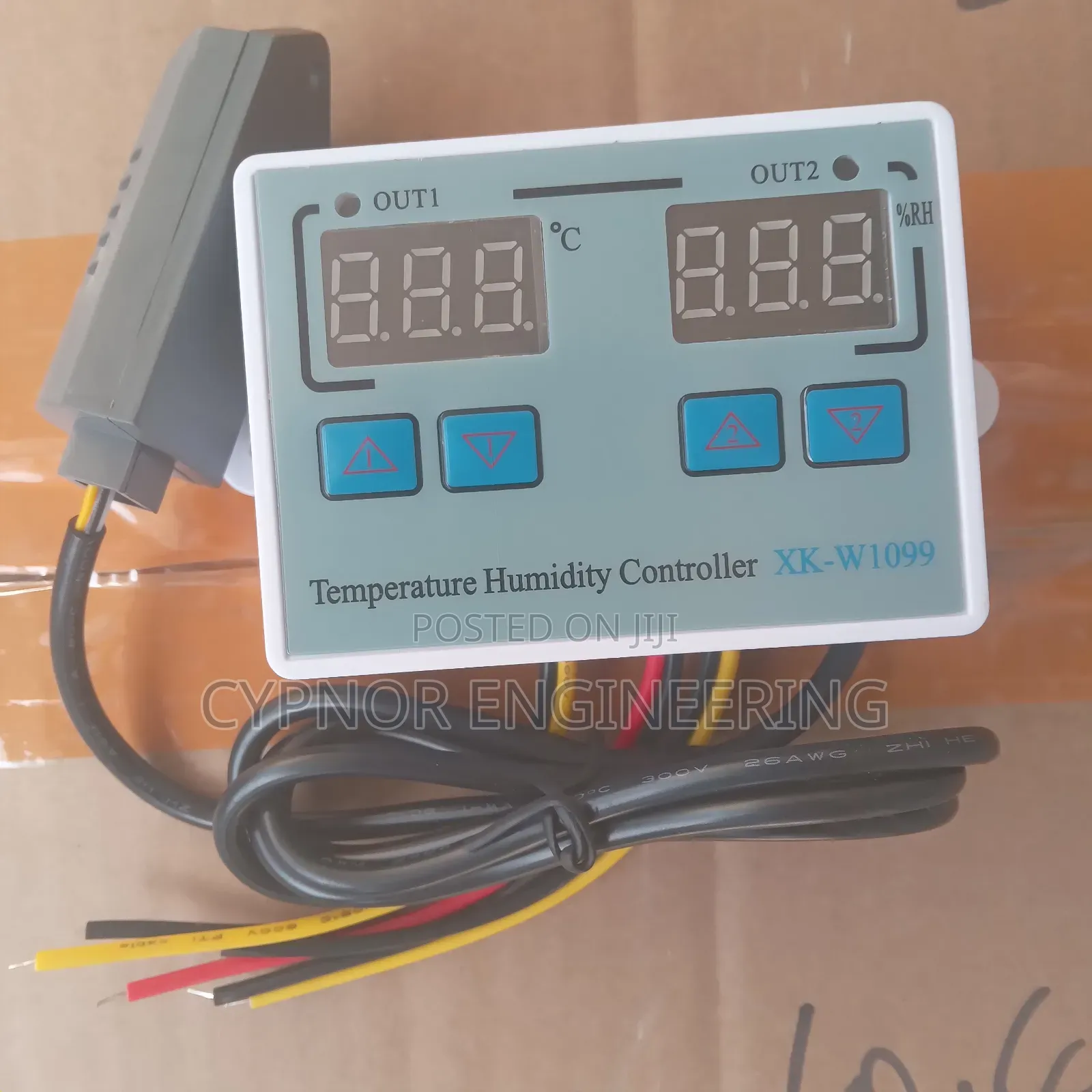 Room Thermostat With Hygrometer System