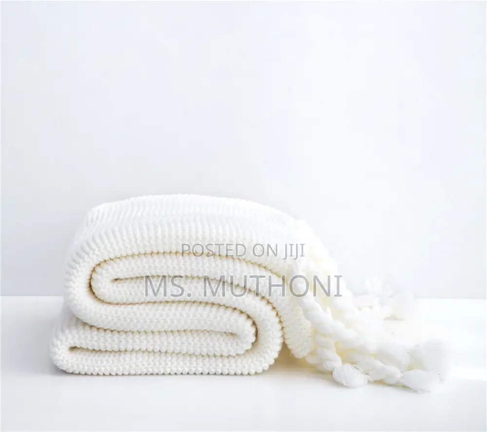 Quality Supper Soft Knitted Throw Blankets With Tassels