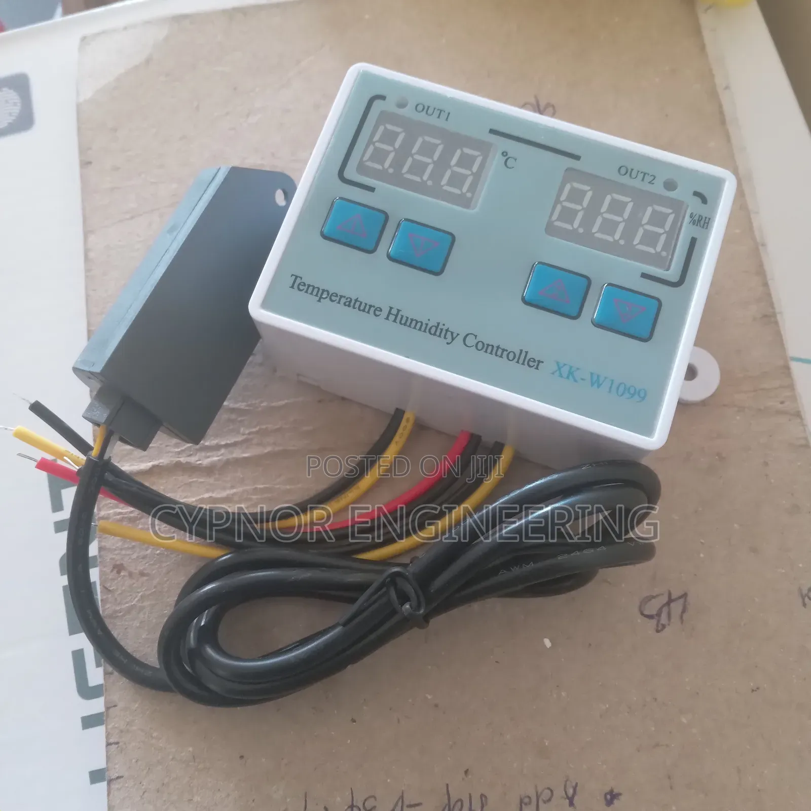 Thermostat With Hygrometer for Stores