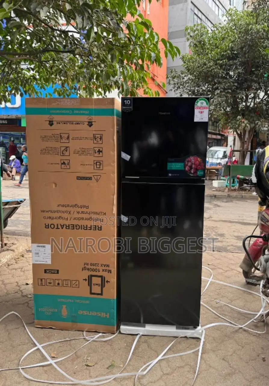 Hisense 320 Black Double Door Fridge