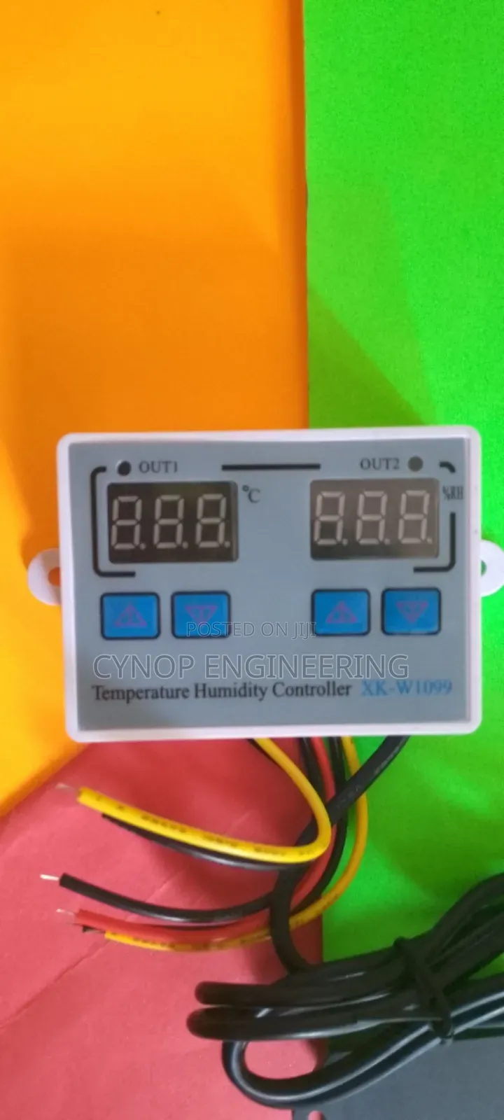 Lab Hygrometer and Thermostat System
