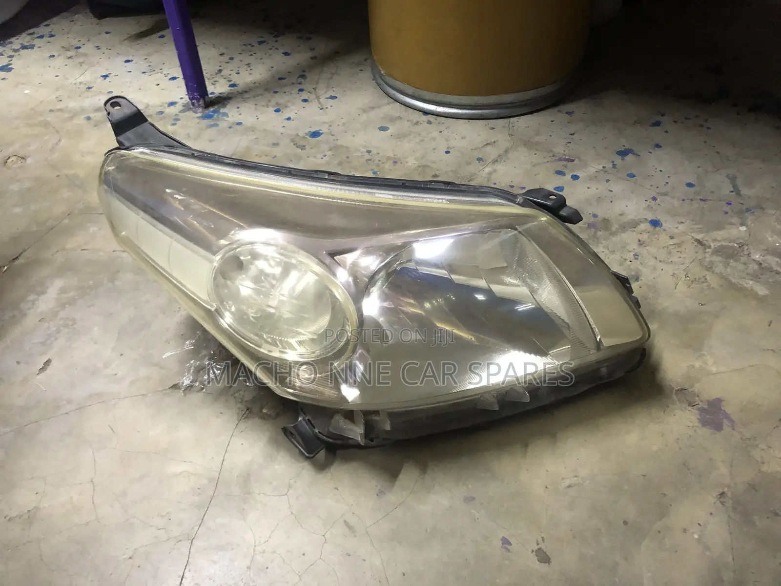 Toyota Ist 2015 Non Xenon Headlight