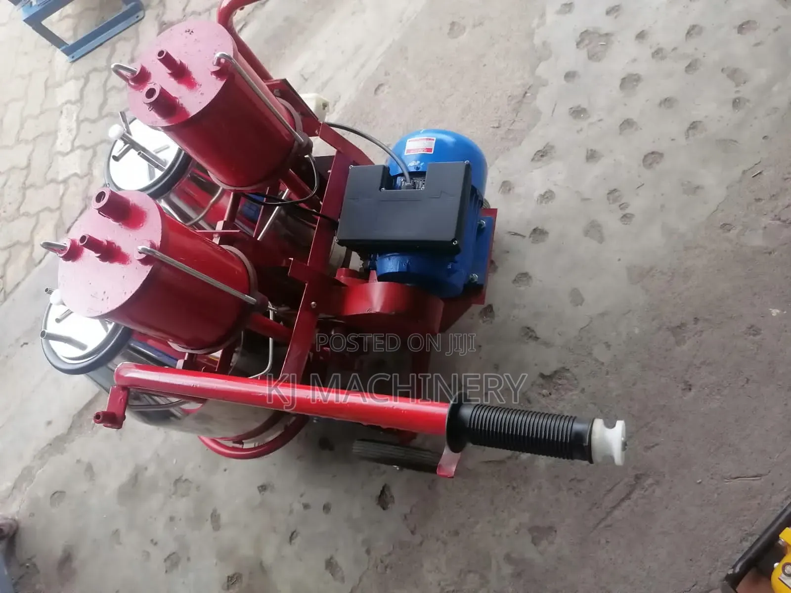 Windsor Double Bucket Milking Machine in Stock