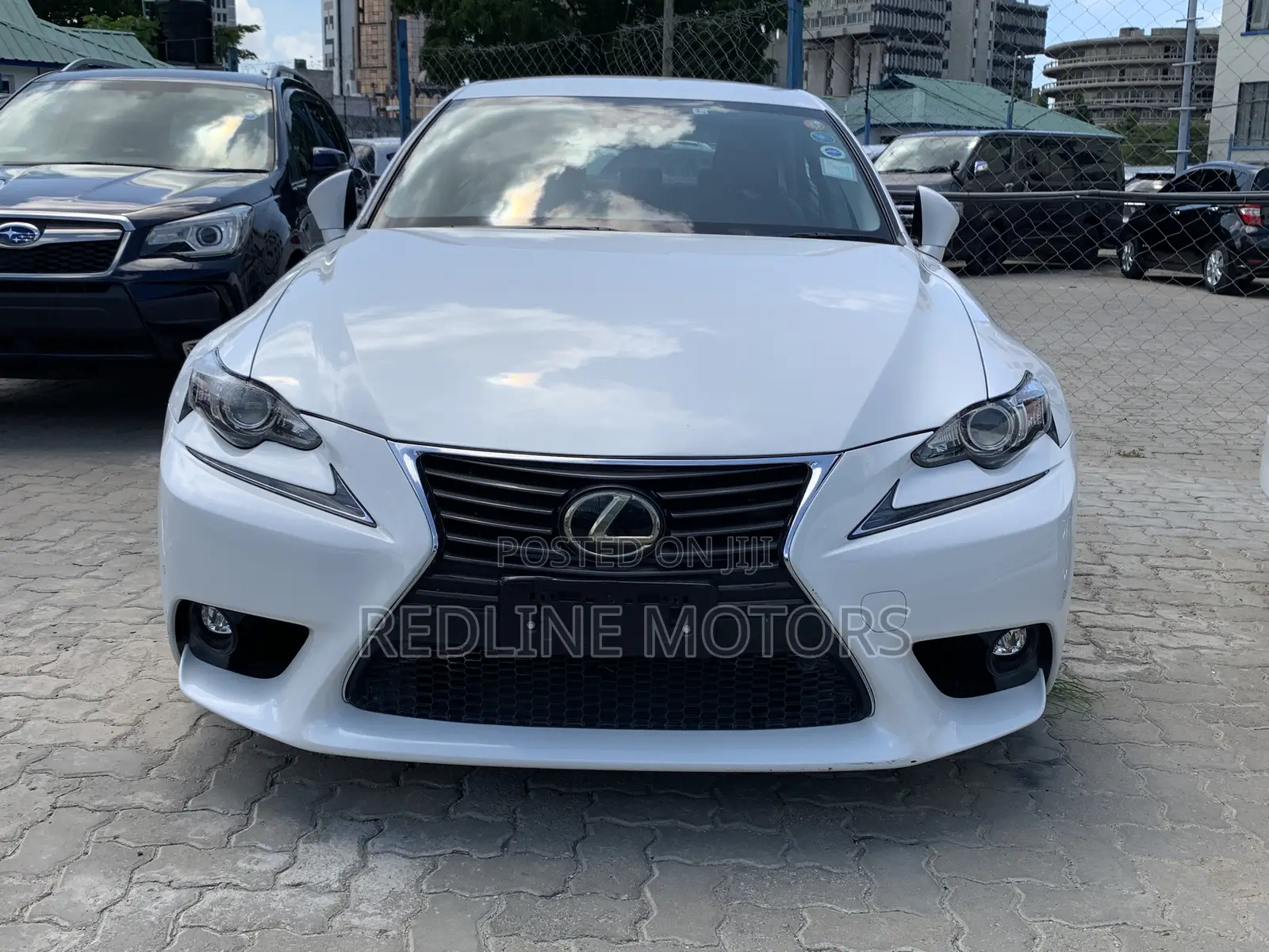 Lexus IS 200t 2016 Pearl