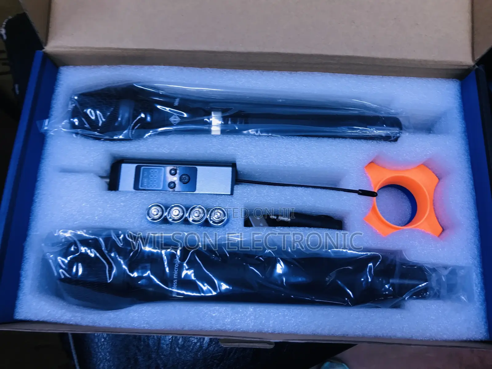 Shure Legendary Wireless Microphone /ULXD24