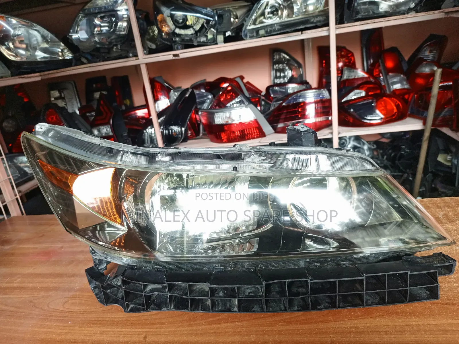 RHS Stream Zenon Headlight Complete With Computer and Bulbs