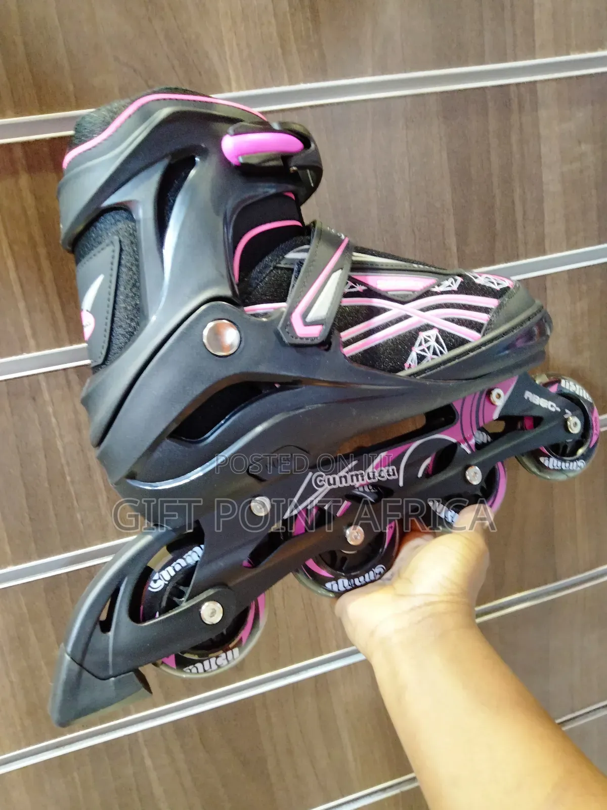 Professional Adults Adjustable Skate Shoes