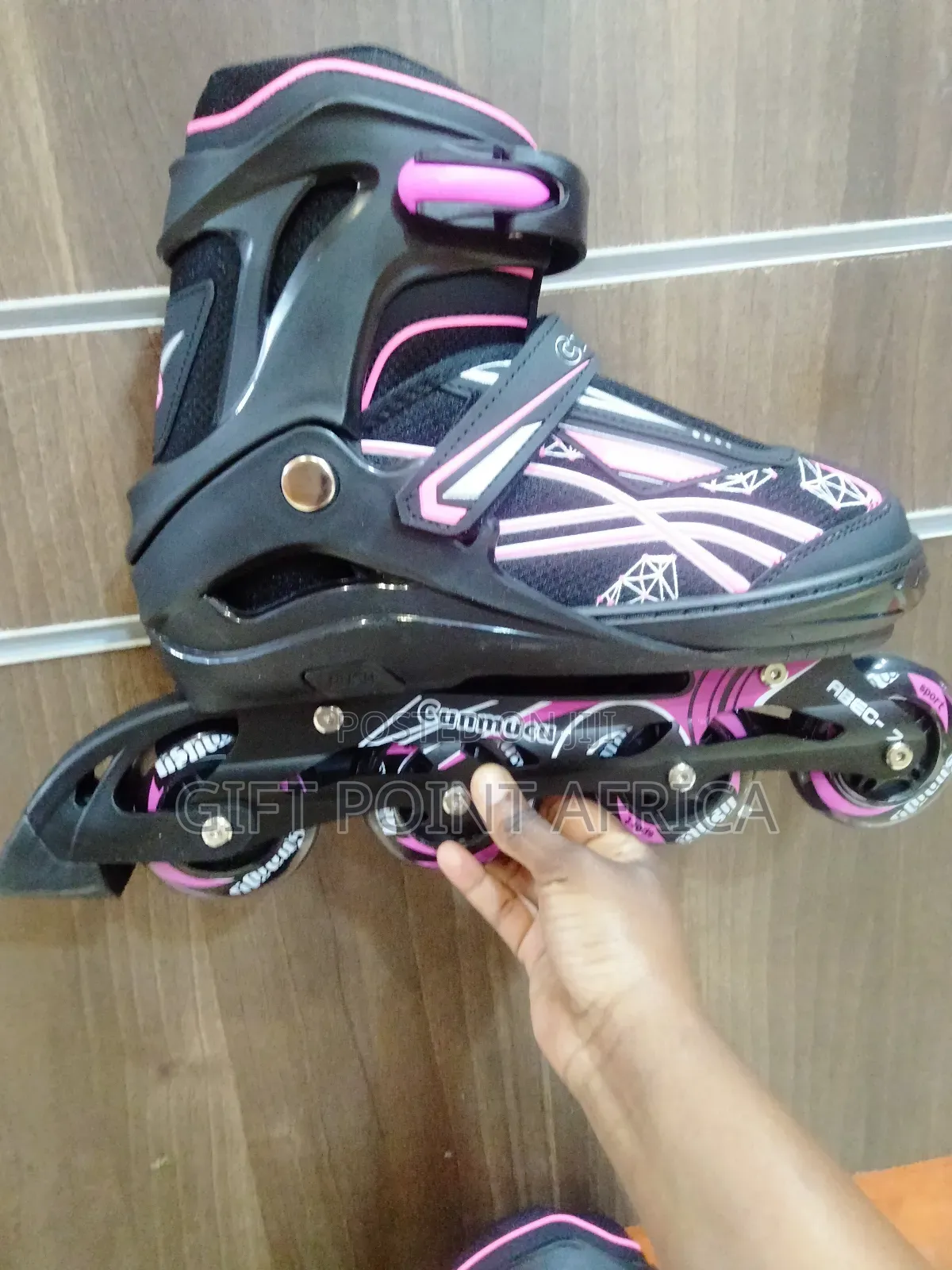 Professional Adults Adjustable Skate Shoes