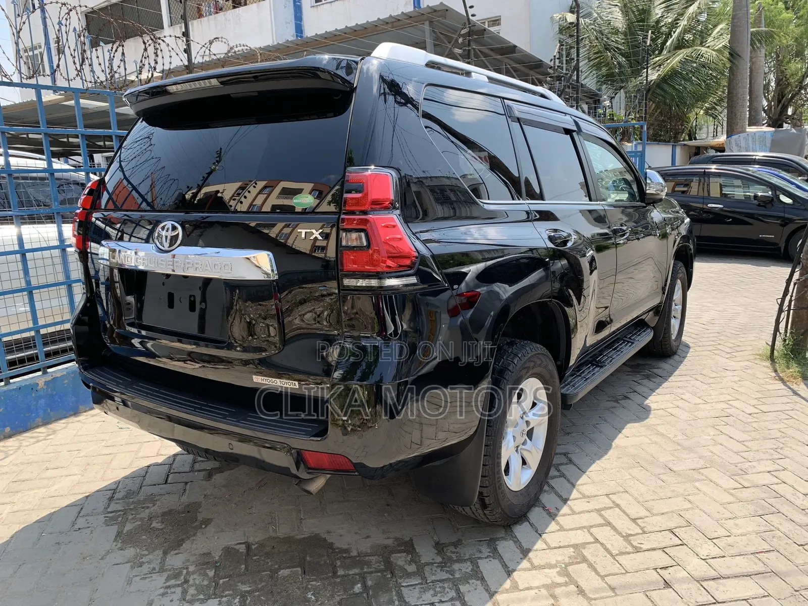 Toyota Land Cruiser Prado 2.8 2019 Matt Black