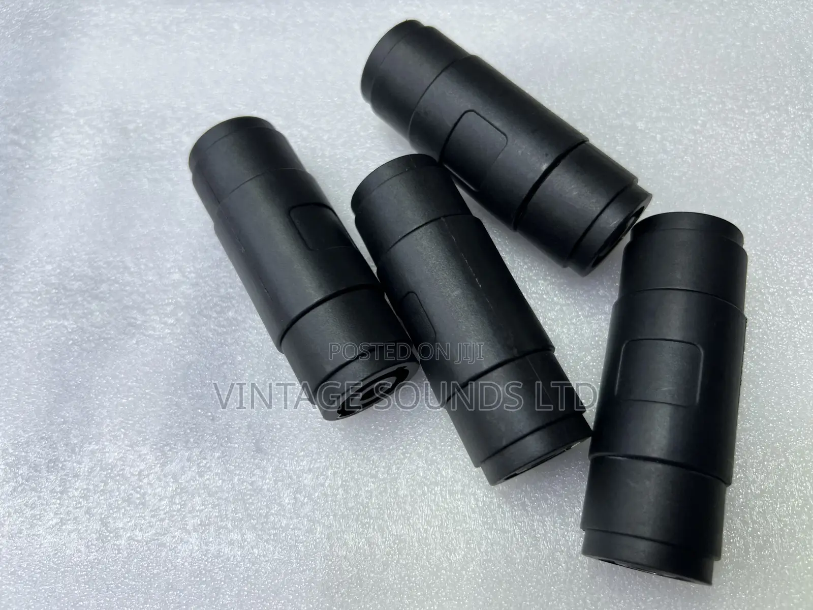 Female to 4 Pin Female Speakon Adapter for Audio Looping