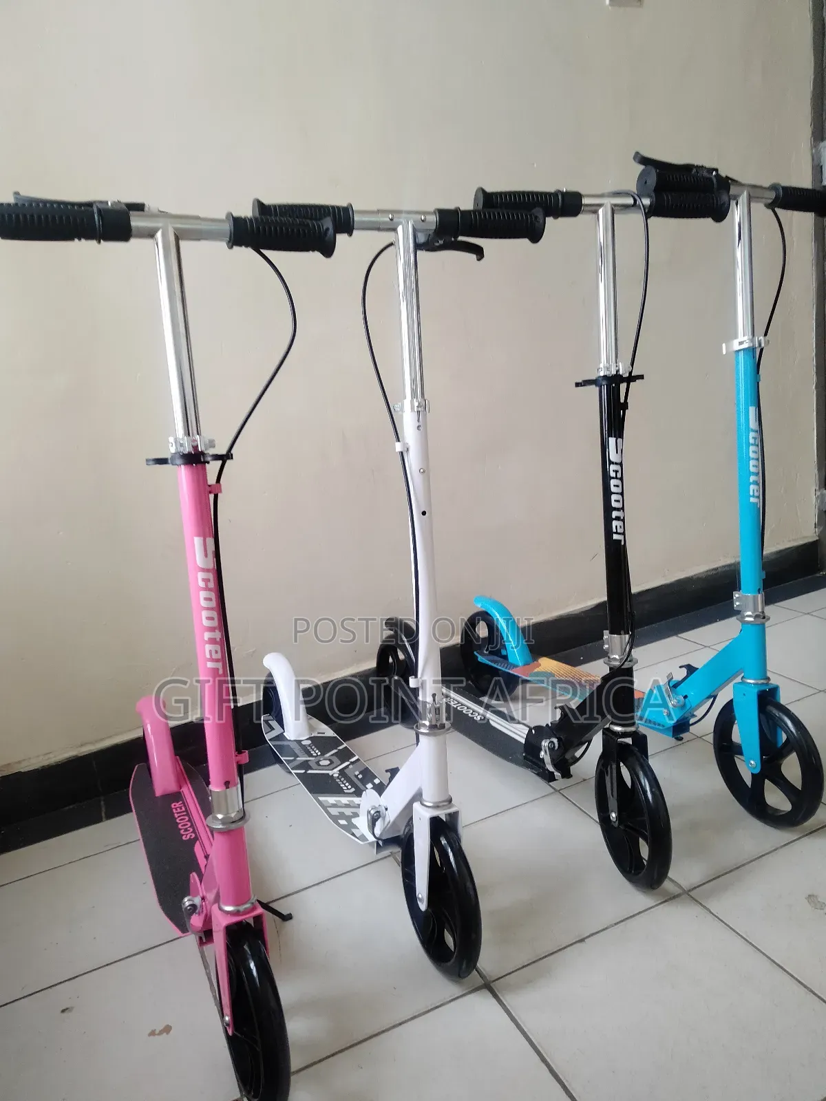 Two Wheels Adjustable Teenagers Scooters
