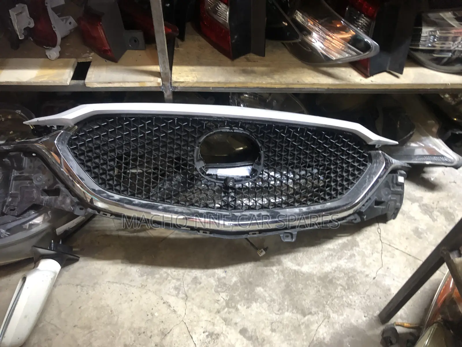 Mazda CX5 2018 Grill