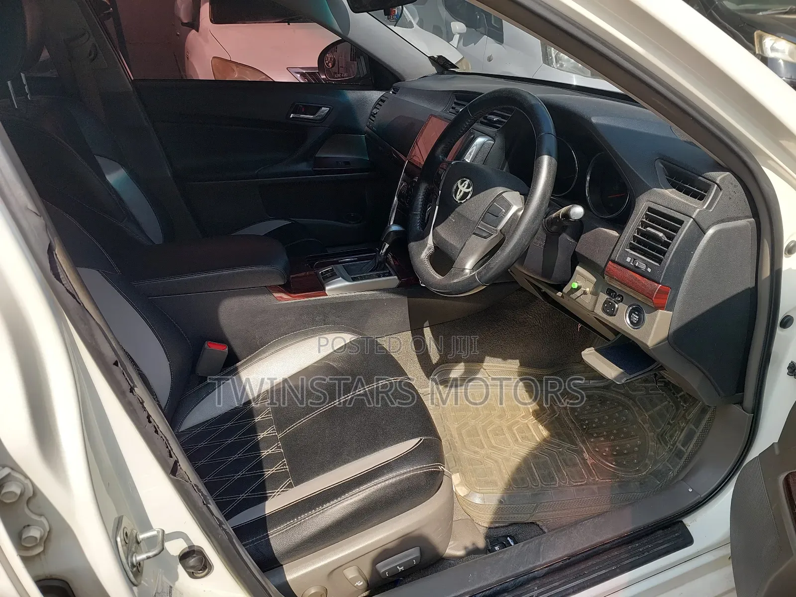 Toyota Mark X 2.5 RWD 2014 White