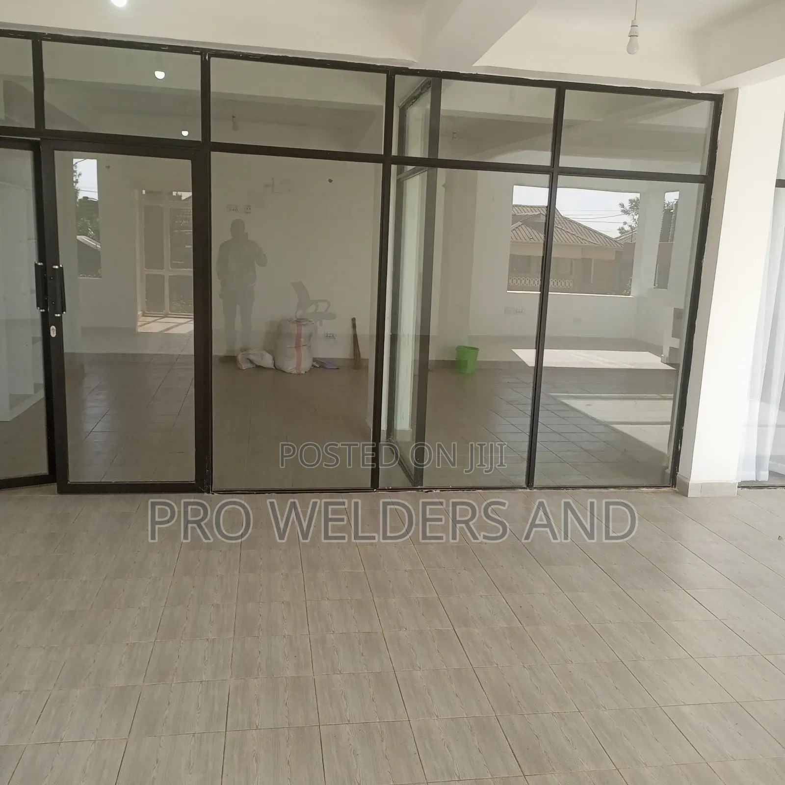 Aluminium and Glass Partitioning