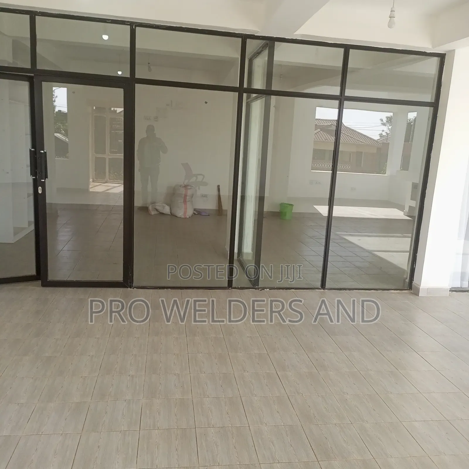 Aluminium and Glass Partitioning