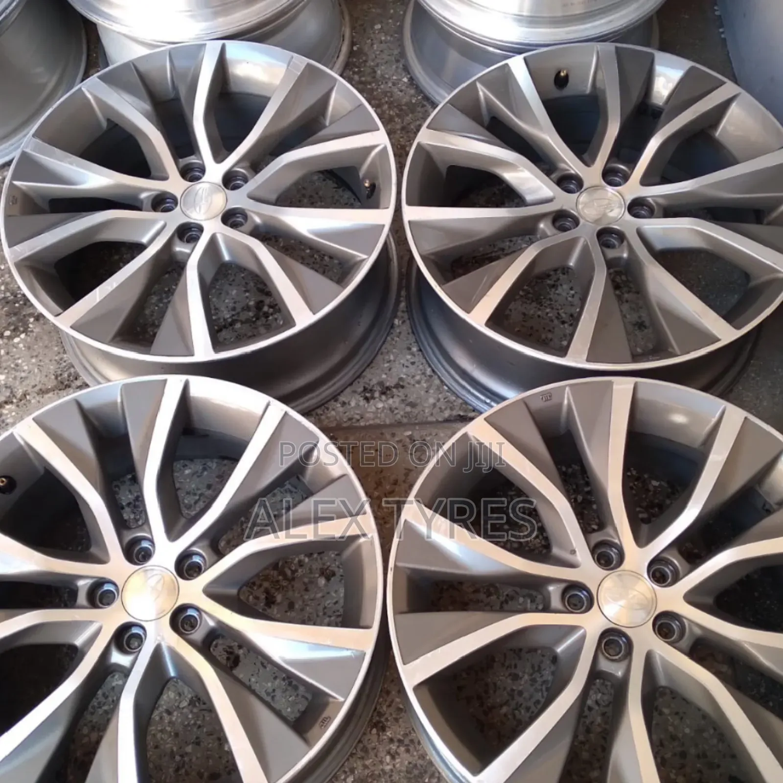 Size 18 Inches Subaru Alloy Sport Rims Set