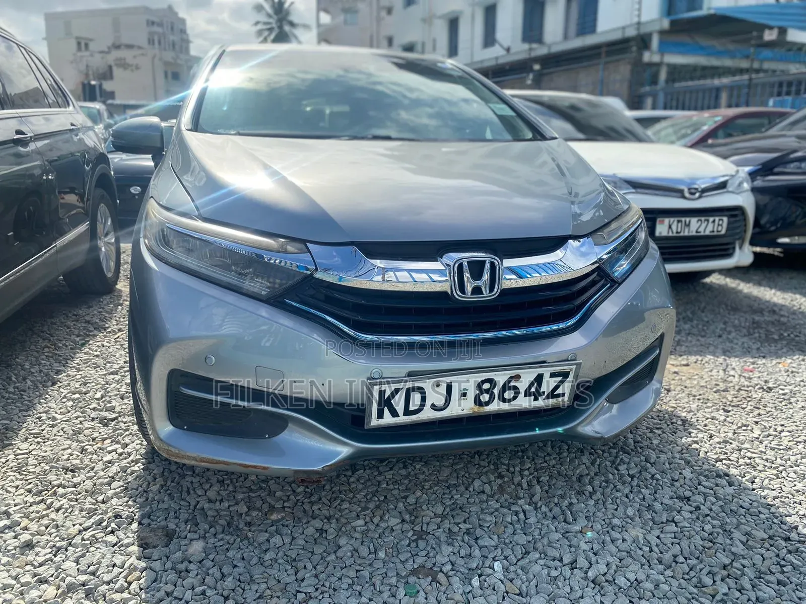 Honda Fit Shuttle 1.5 Hybrid 2WD 2015 Silver
