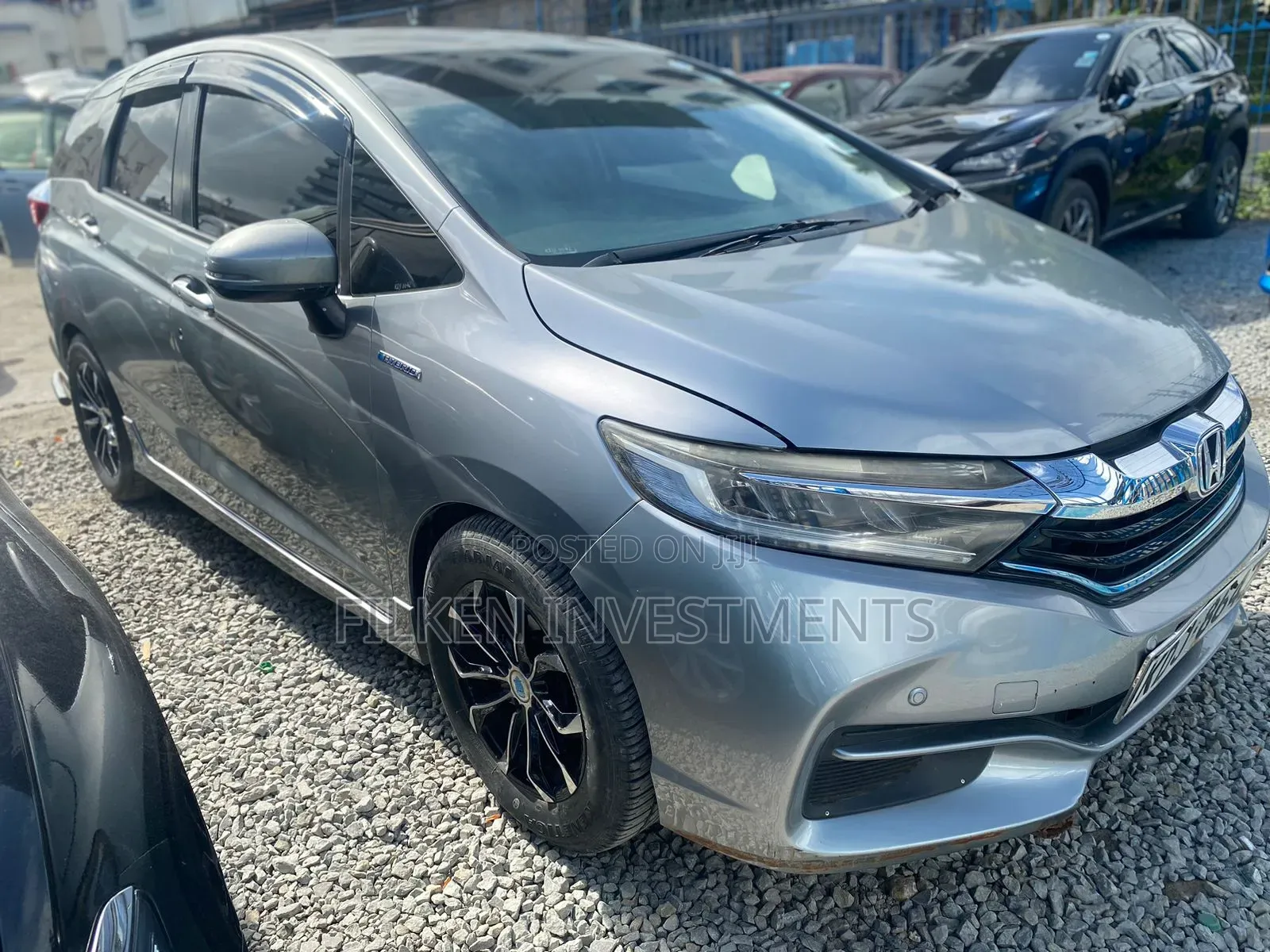 Honda Fit Shuttle 1.5 Hybrid 2WD 2015 Silver
