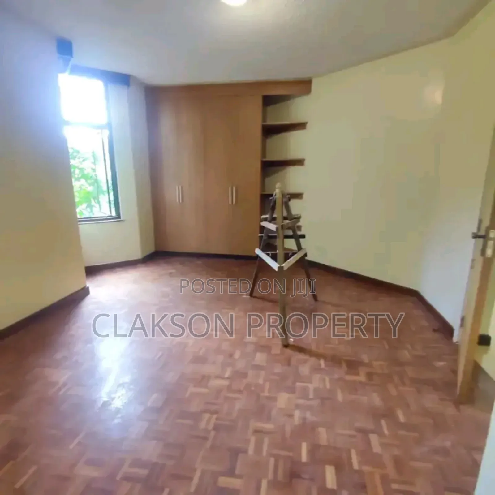 4bdrm Apartment in Riverside for rent