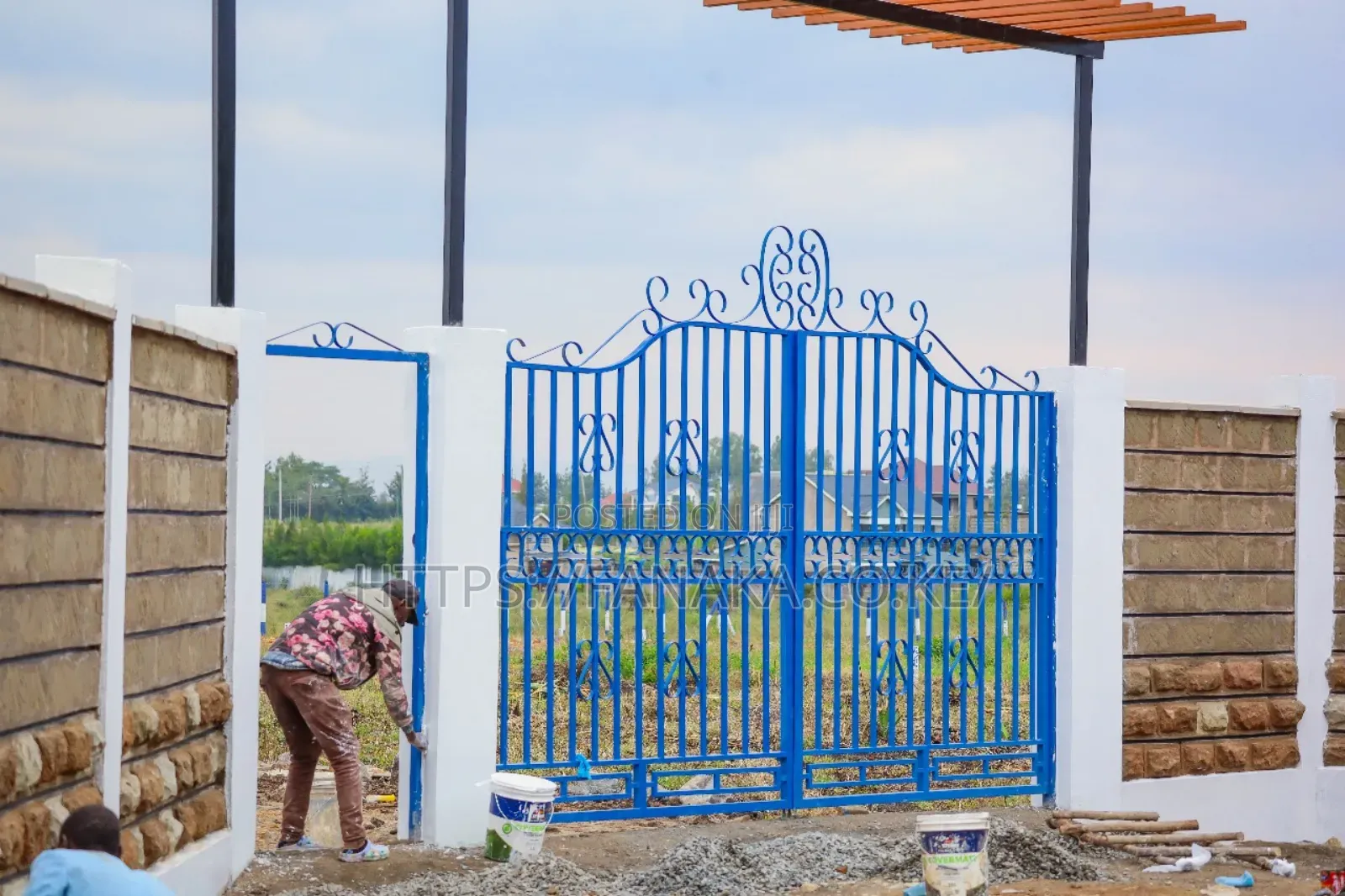 100 Meters From Tarmac Plots in Katani Ww^