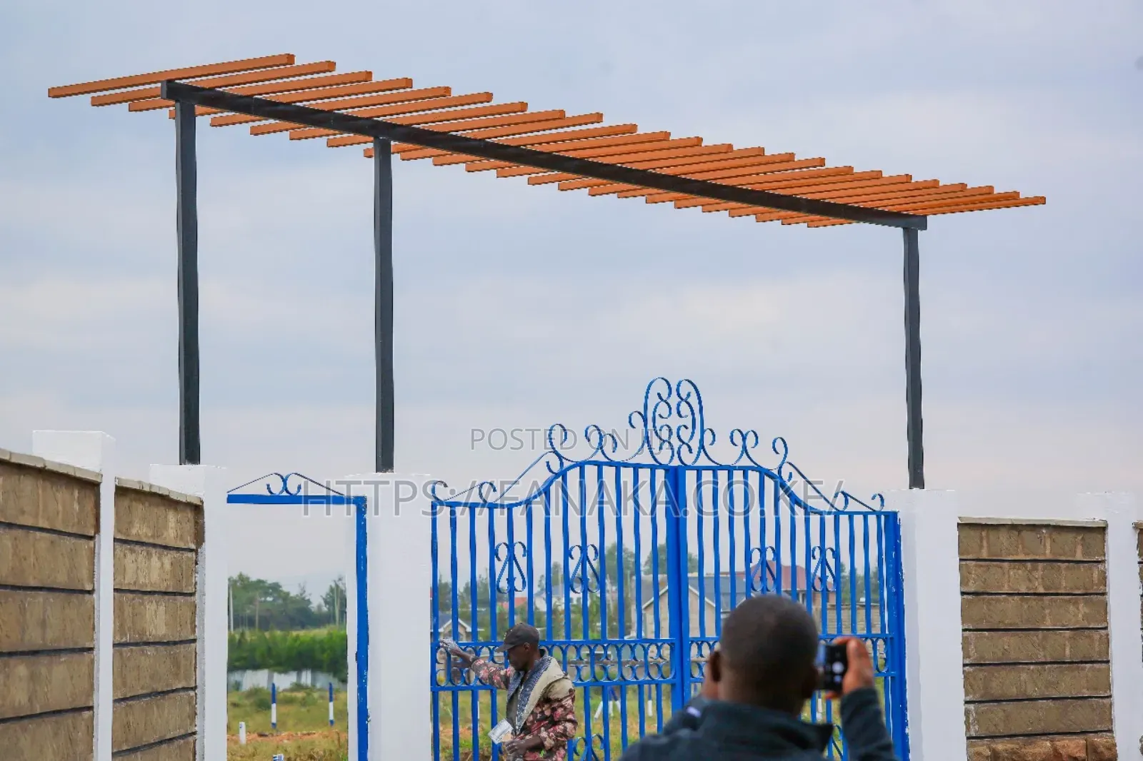 1/8th Acre Plots in Katani Ww^