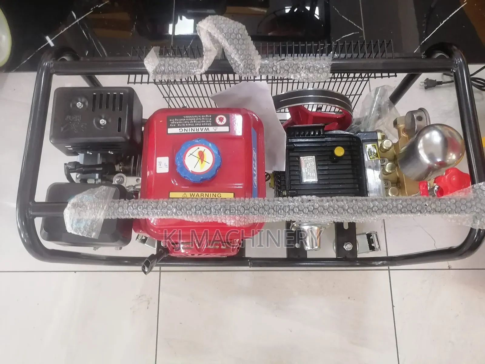 Trolley Sprayer With 100m Delivery Hose-Petrol Powered