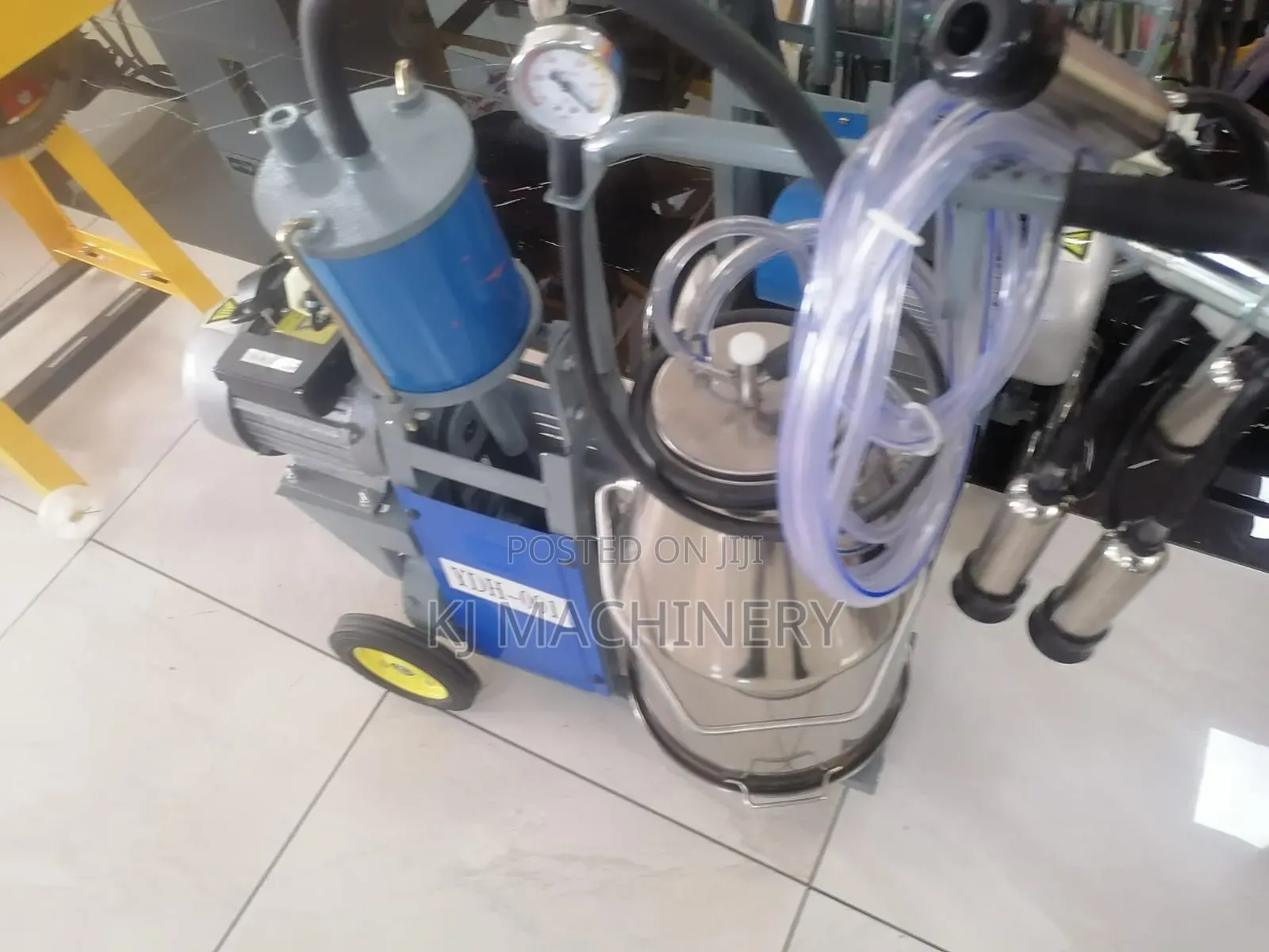Single Cow Milking Machine Milano Brand