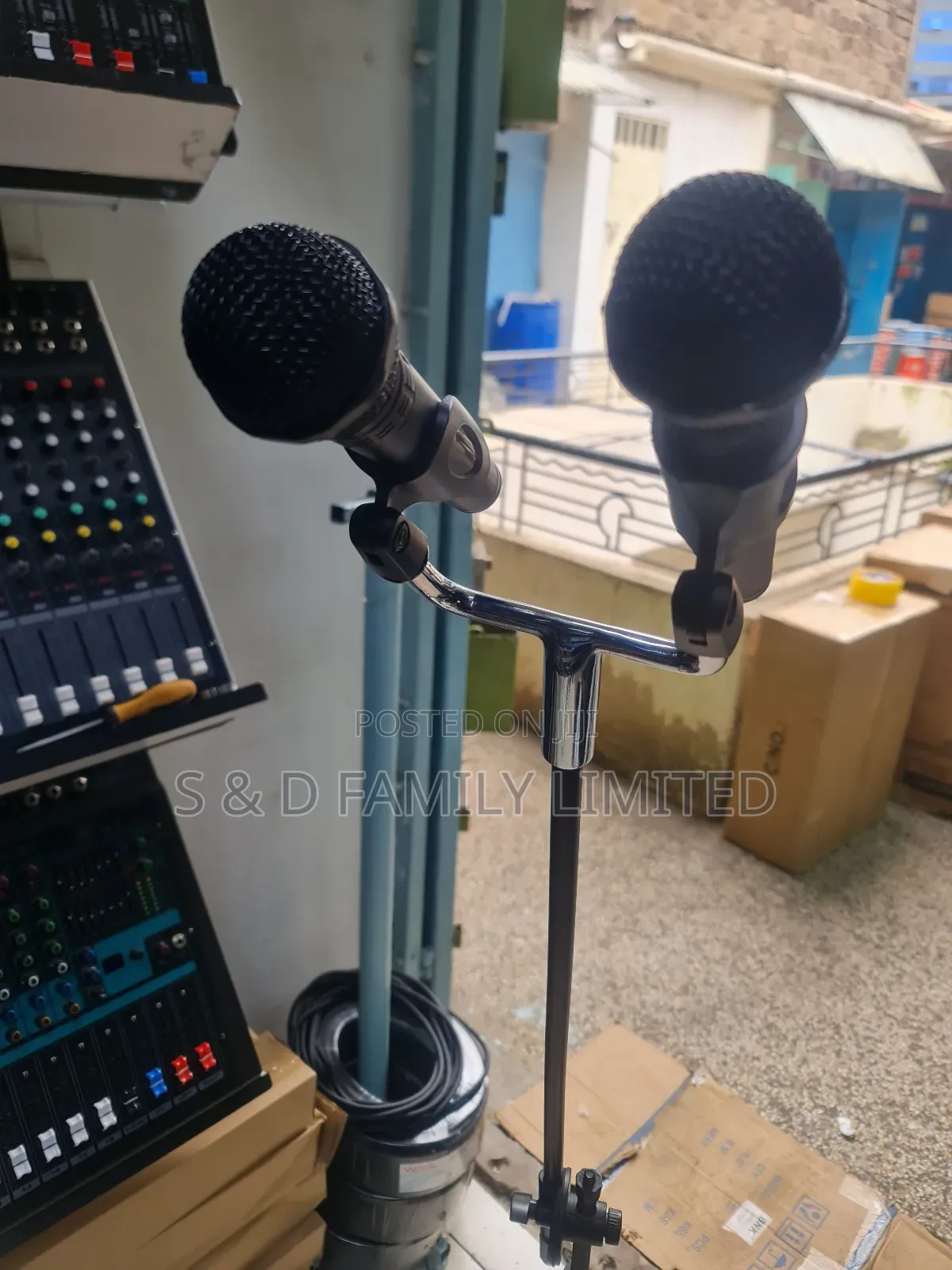 Presidential Silver Double Microphone Stand