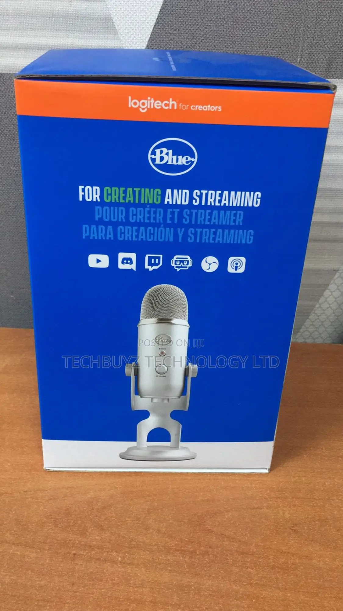 Logitech for Creators Blue Yeti USB Microphone