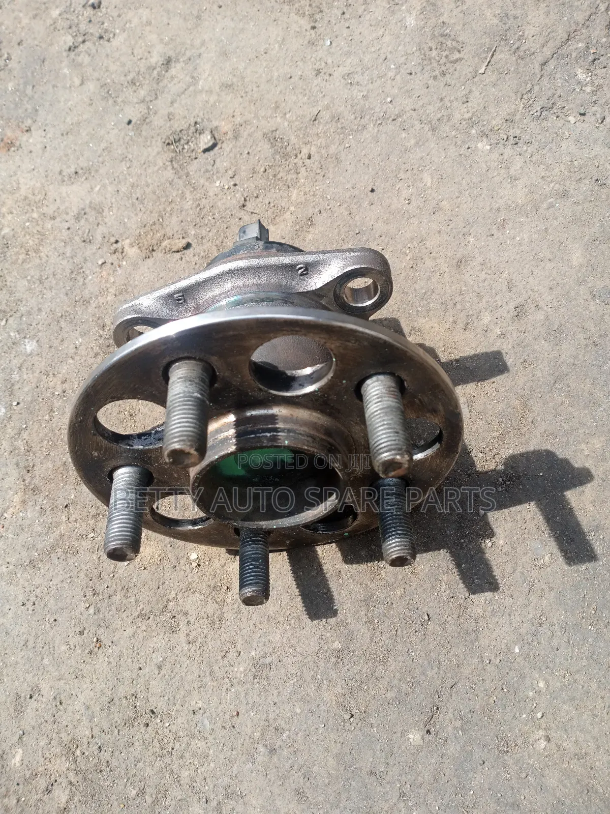 Toyota Ractis Rear Hub