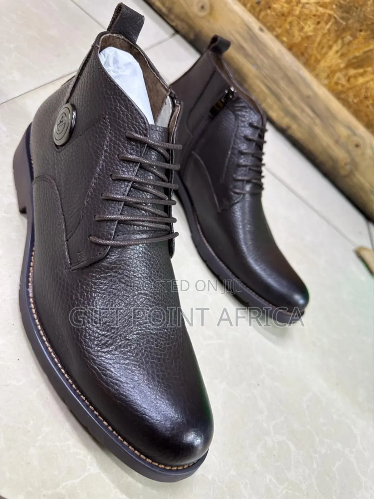 Lv Official Leather Boots for Men