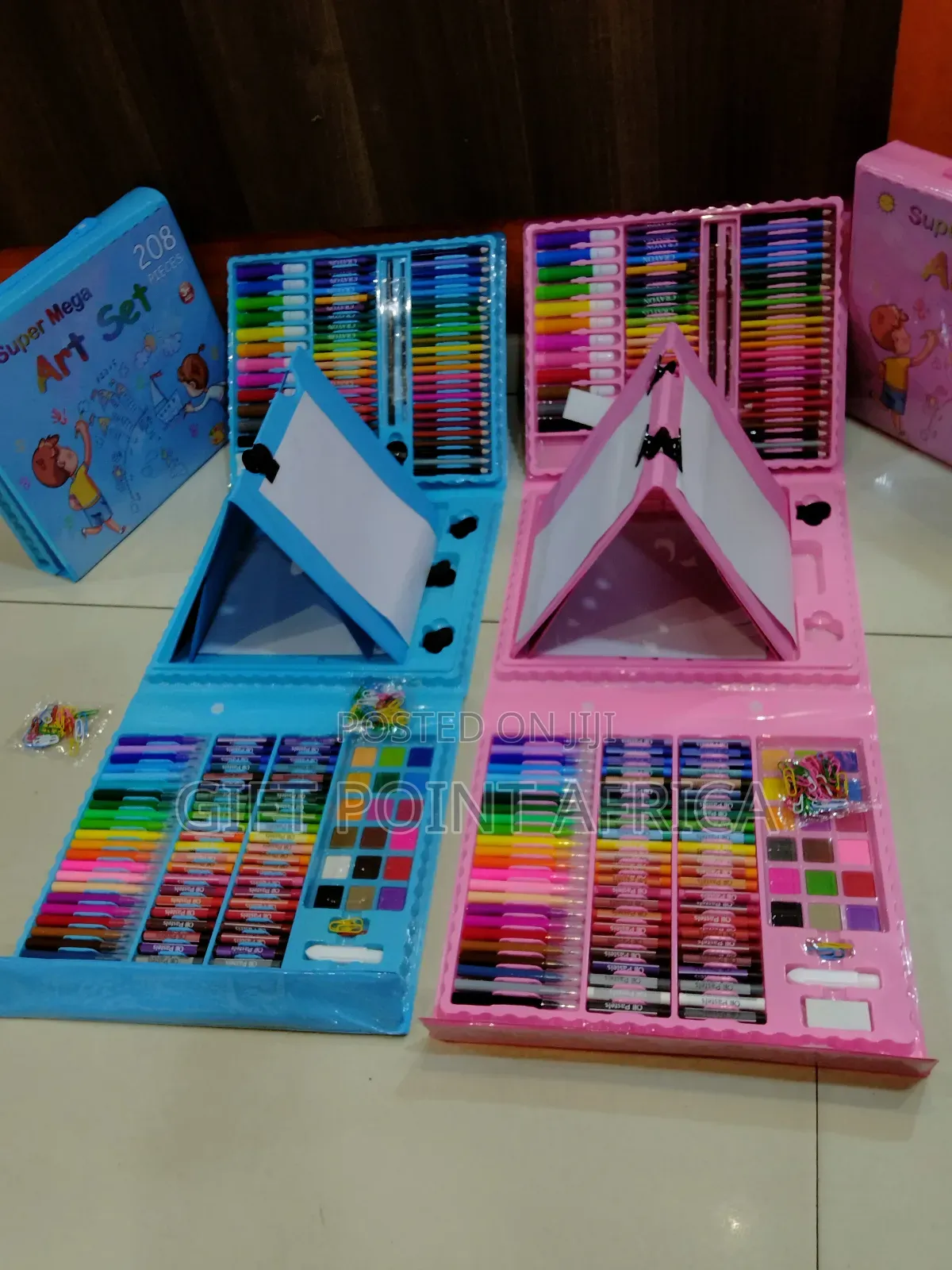 208 Pieces Super Art Set for Kids