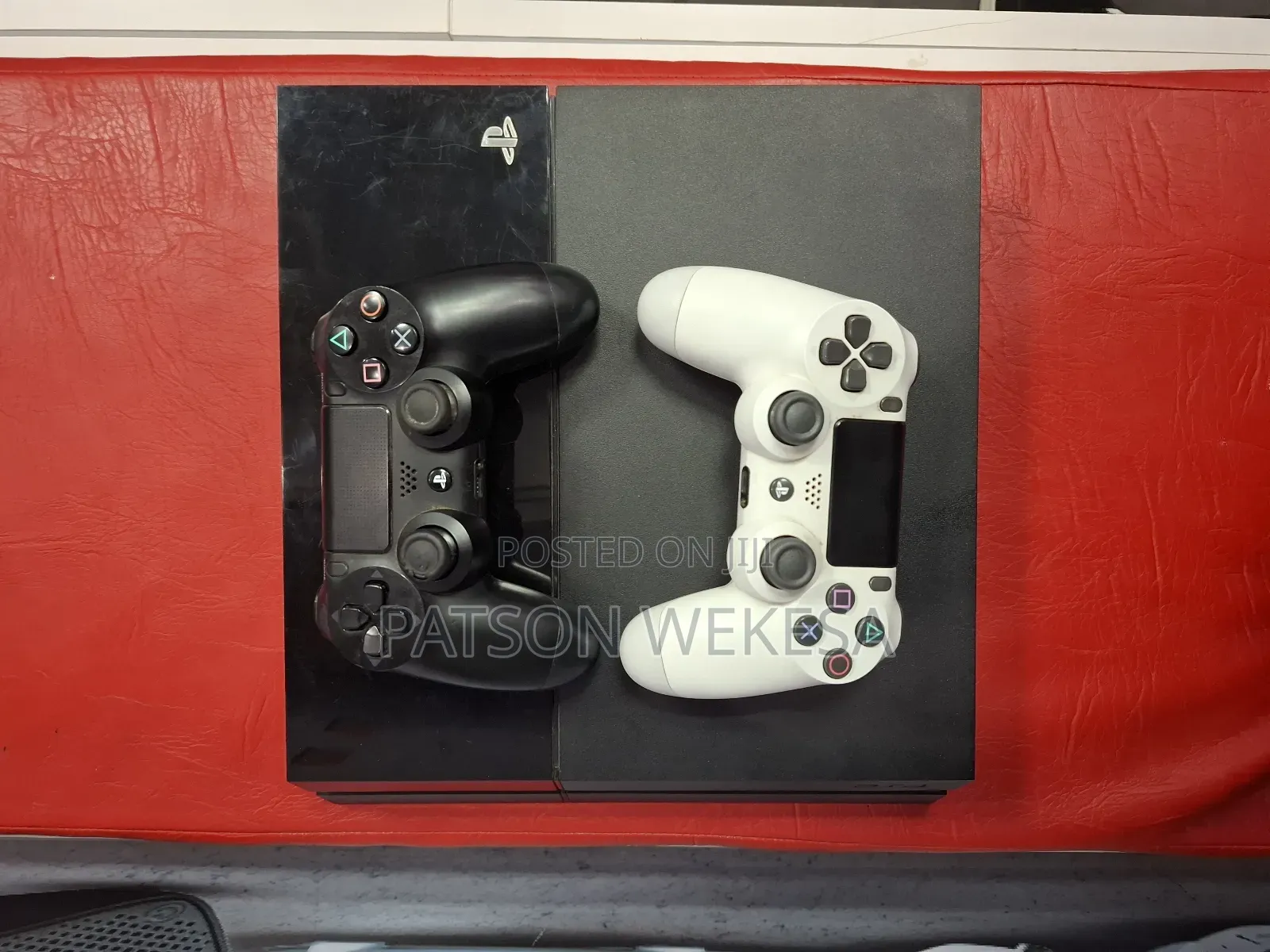 Sony Playstation 4 Standard Edition