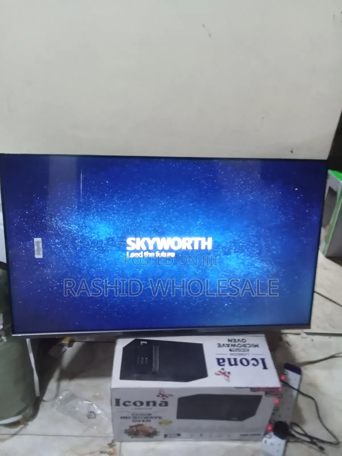 Skyworth Smart Flameless Tv,43 Inch